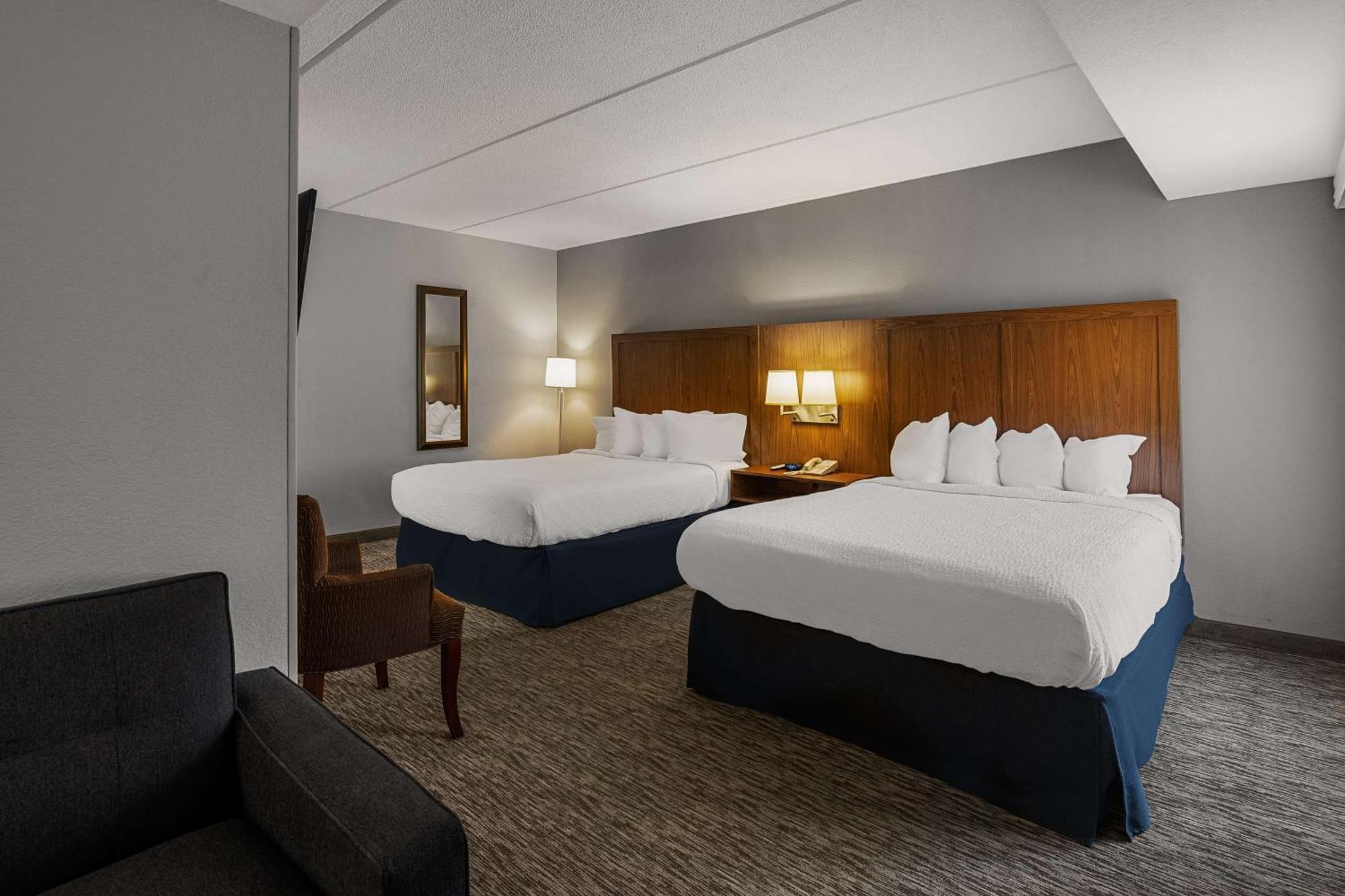 Best Western Bridgeview Hotel Superior Exterior photo
