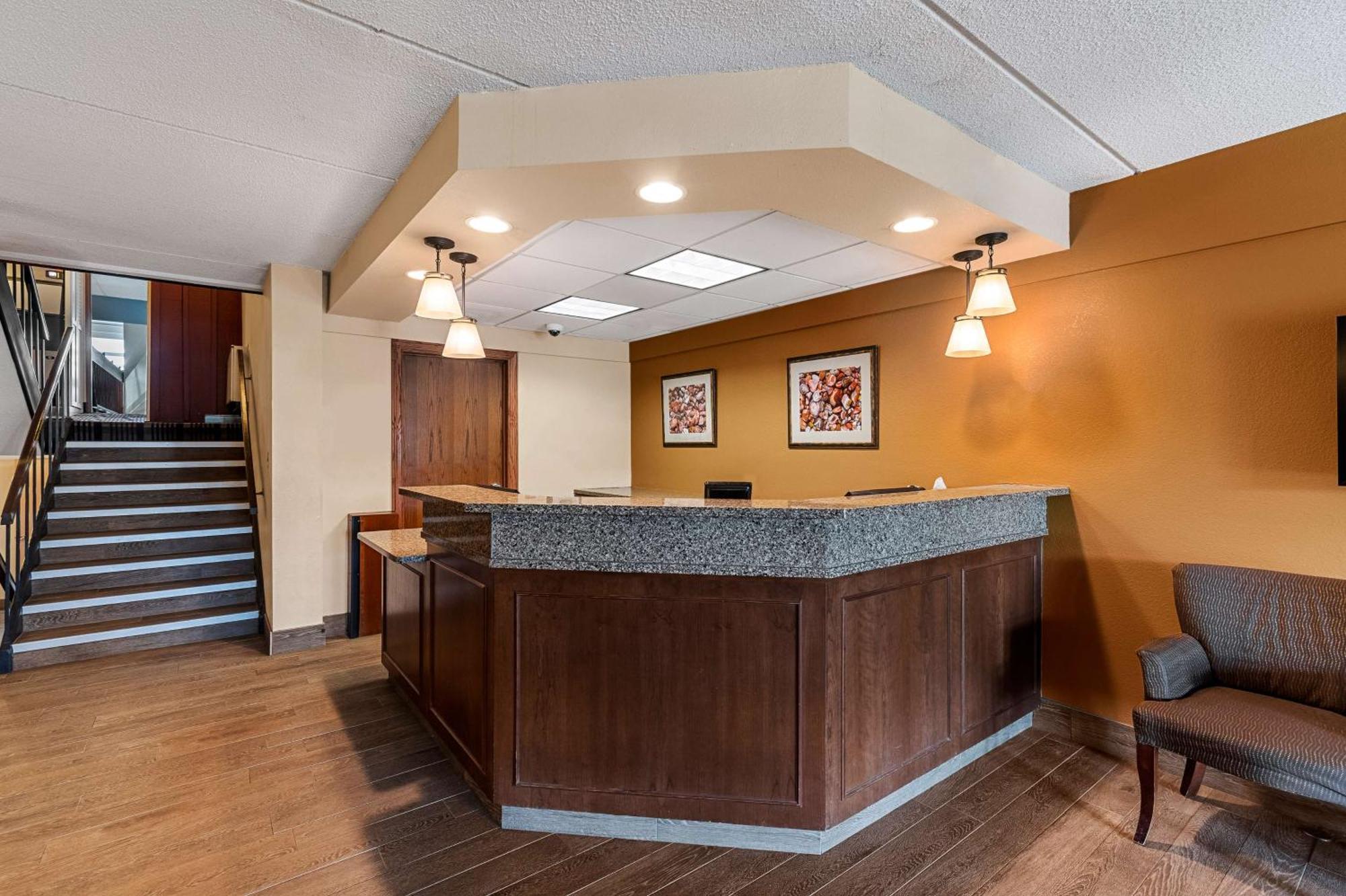 Best Western Bridgeview Hotel Superior Exterior photo